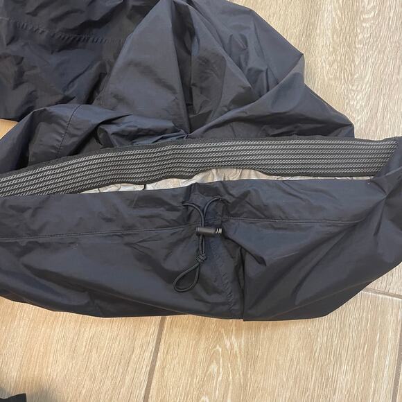 READ Patagonia Men’s L Nylon Rain Pants Black Zip Ankles Hiking Shell Drawstring - Picture 6 of 9